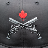 Casquette de Baseball - Pistolets croisés et feuille d'érable canadienne