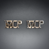 Titres d'épaule en métal « PM » ou « MP »